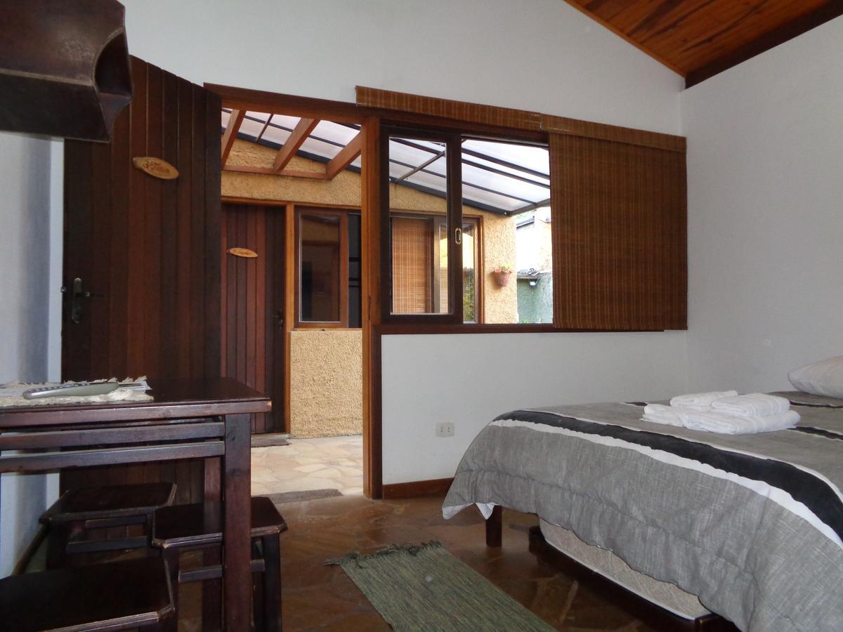 Hospedaria Vila Khepri Gonçalves Buitenkant foto